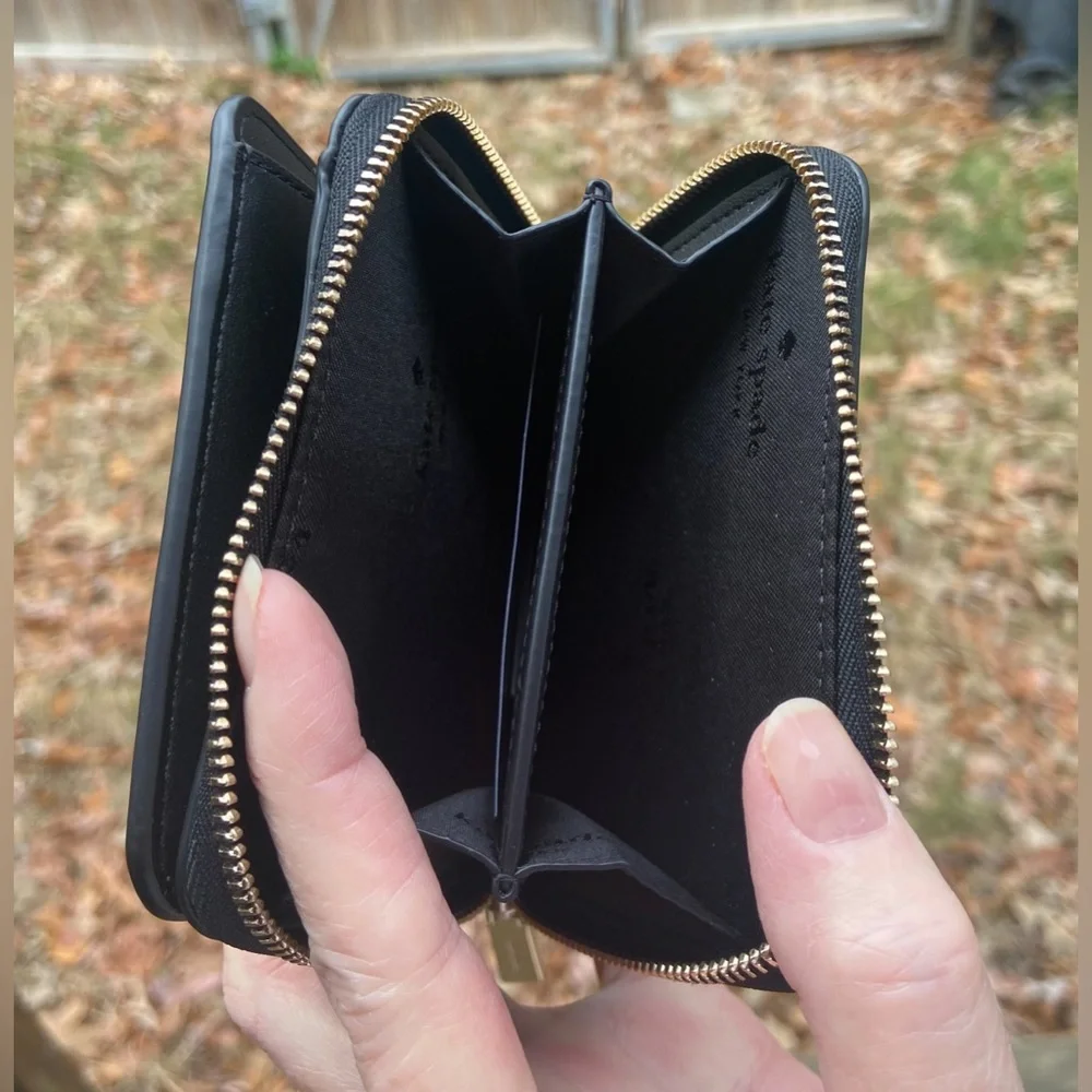 Kate Spade Black Saffiano Leather Stacie BiFold Zip Around Wallet Corporate Chic